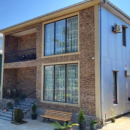 Guesthouse Gocha Beridze Батуми Екстериор снимка